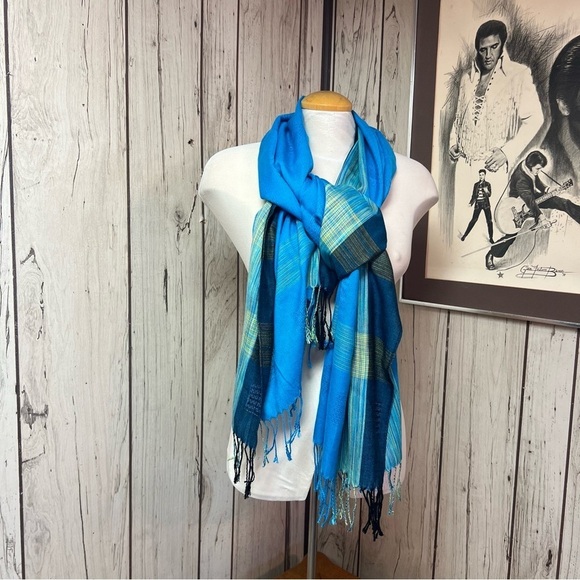 Blue & Yellow Plaid Pashmina Scarf/Wrap | GUC - Picture 4 of 4